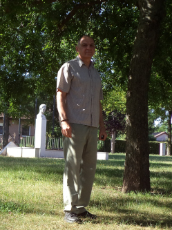 Attila, 54 �ves t�rskeres� f�rfi, Dorog
