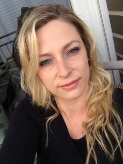 Csilla, 30 �ves t�rskeres� n�, Miskolc