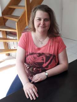 �va, 41 �ves t�rskeres� n�, Paks