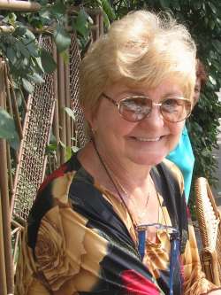 �va, 76 �ves t�rskeres� n�, Lakitelek