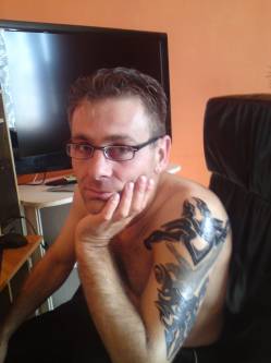 Gore007, 53 �ves t�rskeres� f�rfi, M�t�szalka