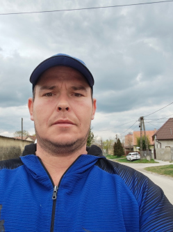 P�ter, 38 �ves t�rskeres� f�rfi, Dunaszentgy�rgy