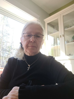 �gi, 72 �ves t�rskeres� n�, �szak-Amerika (Kanada)
