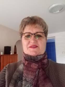 M�nika, 65 �ves t�rskeres� n�, G�rcs�ny