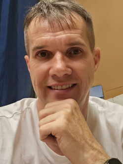 Peter, 51 �ves t�rskeres� f�rfi, Miskolc