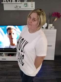 Kata, 54 �ves t�rskeres� n�, Cserszegtomaj