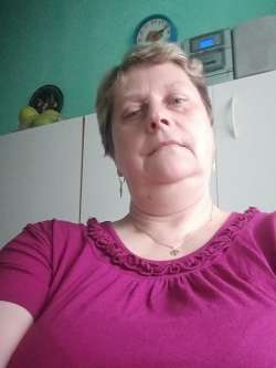 Ilona, 56 �ves t�rskeres� n�, Si�fok
