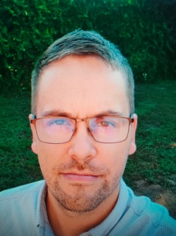 Lajos, 42 �ves t�rskeres� f�rfi, Derecske