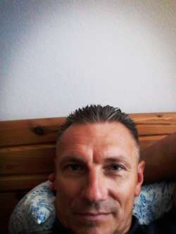 Jani, 56 �ves t�rskeres� f�rfi, Tokaj