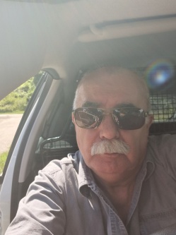Zolt�n, 64 �ves t�rskeres� f�rfi, Budapest