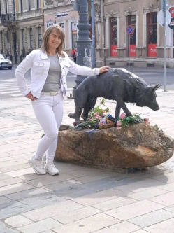 Gizella, 52 �ves t�rskeres� n�, Forr�sk�t