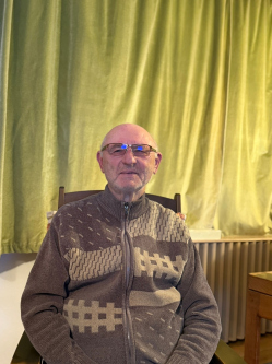 G�za, 80 �ves t�rskeres� f�rfi, B�k