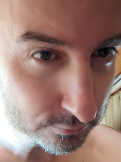 Attila, 43 �ves t�rskeres� f�rfi, Nyitra