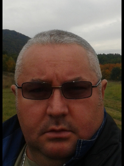 M�zes, 57 �ves t�rskeres� f�rfi, Esztergom