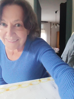 �va, 71 �ves t�rskeres� n�, Budapest