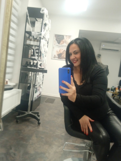 Melinda, 45 �ves t�rskeres� n�, Eger