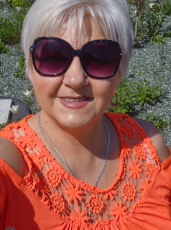 Ter�zia, 60 �ves t�rskeres� n�, Kapuv�r