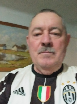 J�zsef, 66 �ves t�rskeres� f�rfi, Orosh�za