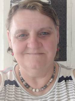 M�ria, 61 �ves t�rskeres� n�, S�r