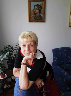 Ad�l, 71 �ves t�rskeres� n�, Vajta