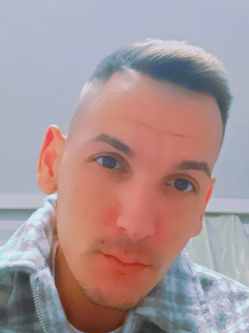 Ricsi, 31 �ves t�rskeres� f�rfi, M�t�szalka