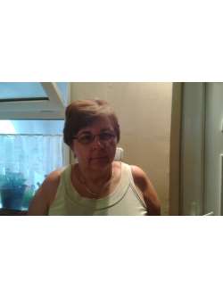 Magdi, 66 �ves t�rskeres� n�, Juta