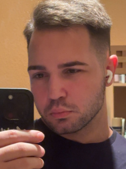 Patrik, 22 �ves t�rskeres� f�rfi, Mez�falva