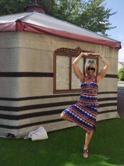 J�lia, 57 �ves t�rskeres� n�, M�lyi