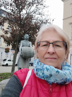 Julianna, 68 �ves t�rskeres� n�, Zichy�jfalu