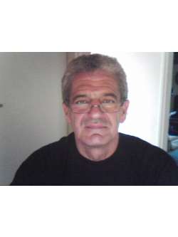 Szab� �csi, 72 �ves t�rskeres� f�rfi, S�rkereszt�r