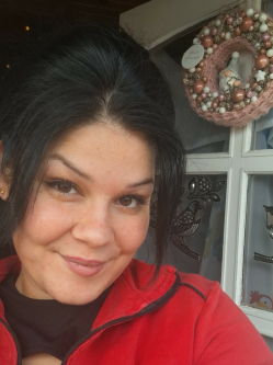 D�ri, 27 �ves t�rskeres� n�, Beretty��jfalu