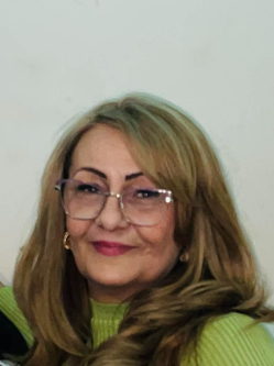 Monika, 51 �ves t�rskeres� n�, Tapolca