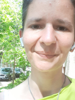 Alma, 36 �ves t�rskeres� n�, Szeged