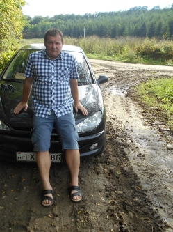 Istv�n, 58 �ves t�rskeres� f�rfi, Eger