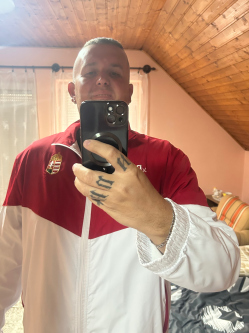 Kriszti�n, 40 �ves t�rskeres� f�rfi, Letenye