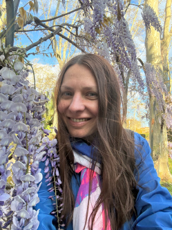 Szilvia, 45 �ves t�rskeres� n�, Sz�kesfeh�rv�r