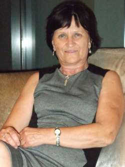 Piroska, 69 �ves t�rskeres� n�, M�travereb�ly
