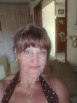 Ella, 62 �ves t�rskeres� n�, Szerbia egy�b