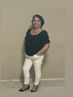 M�nika, 51 �ves t�rskeres� n�, Miskolc