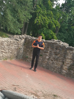 Gergely, 34 �ves t�rskeres� f�rfi, N�zsa