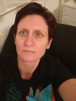Edit, 45 �ves t�rskeres� n�, Fels�-Ausztria