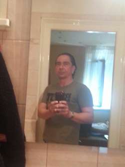 Csaba, 50 �ves t�rskeres� f�rfi, Budapest