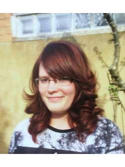 Viki, 32 �ves t�rskeres� n�, London (City of London)
