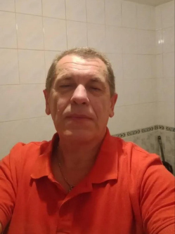 Barnab�s, 58 �ves t�rskeres� f�rfi, Szolnok
