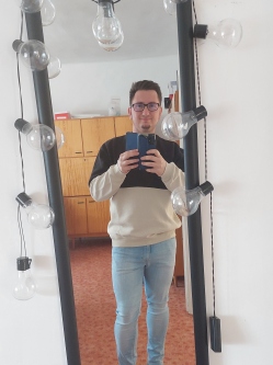 Viktor, 28 �ves t�rskeres� f�rfi, Tiszajen�