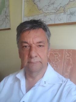 Zsolt, 58 �ves kiskunhalasi t�rskeres� f�rfi