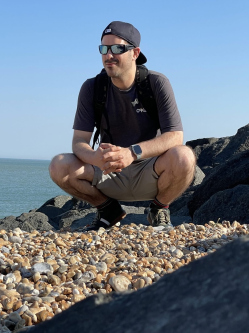 Bence, 35 �ves t�rskeres� f�rfi, Greater London, kiv�ve City of Londont