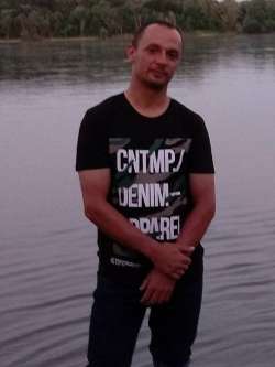 Szabolcs, 45 �ves t�rskeres� f�rfi, S�rbog�rd