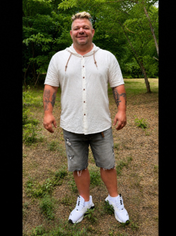 Csaba, 44 �ves t�rskeres� f�rfi, T�pi�s�g