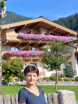 B�be, 63 �ves t�rskeres� n�, Solt